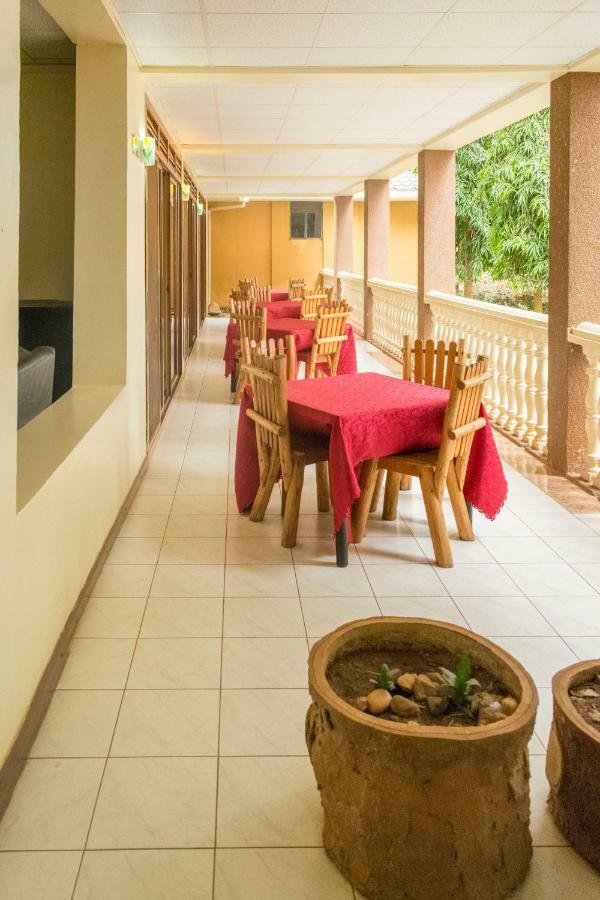 Kayegi Hotel Mbale Exterior foto