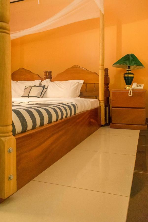 Kayegi Hotel Mbale Exterior foto